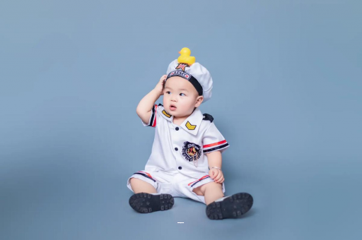 永新宝宝老摇头怎么回事 永新宝宝老摇头怎么回事